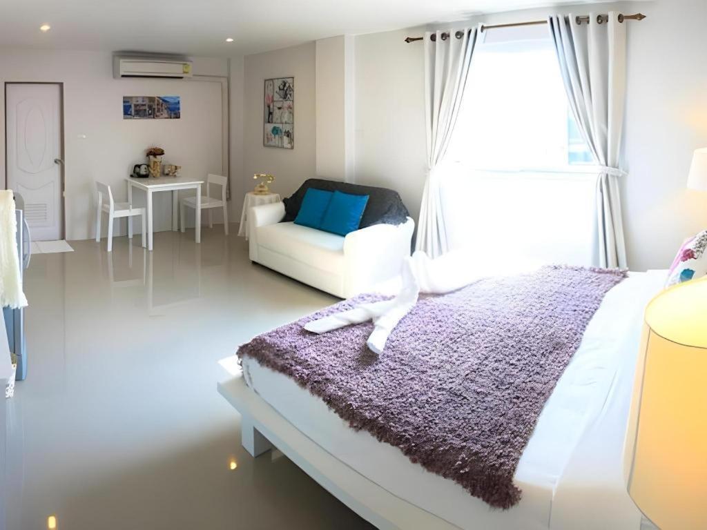 Chic Hotel Suratthani Surat Thani Esterno foto